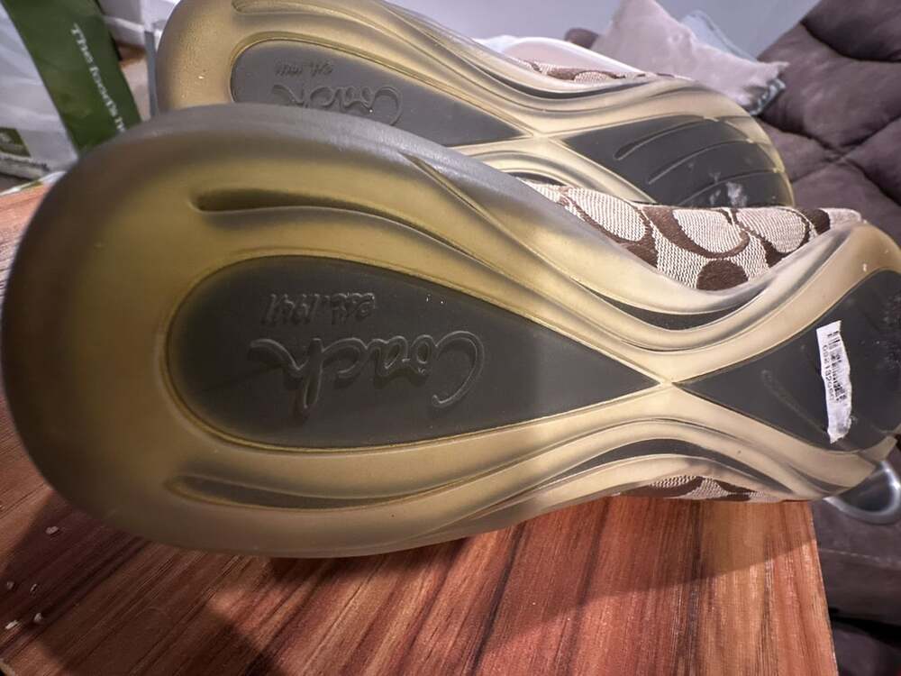 Coach Signature C Brown Patent Leather Cap Toe Ballet Flats Size 9B - Picture 6 of 7